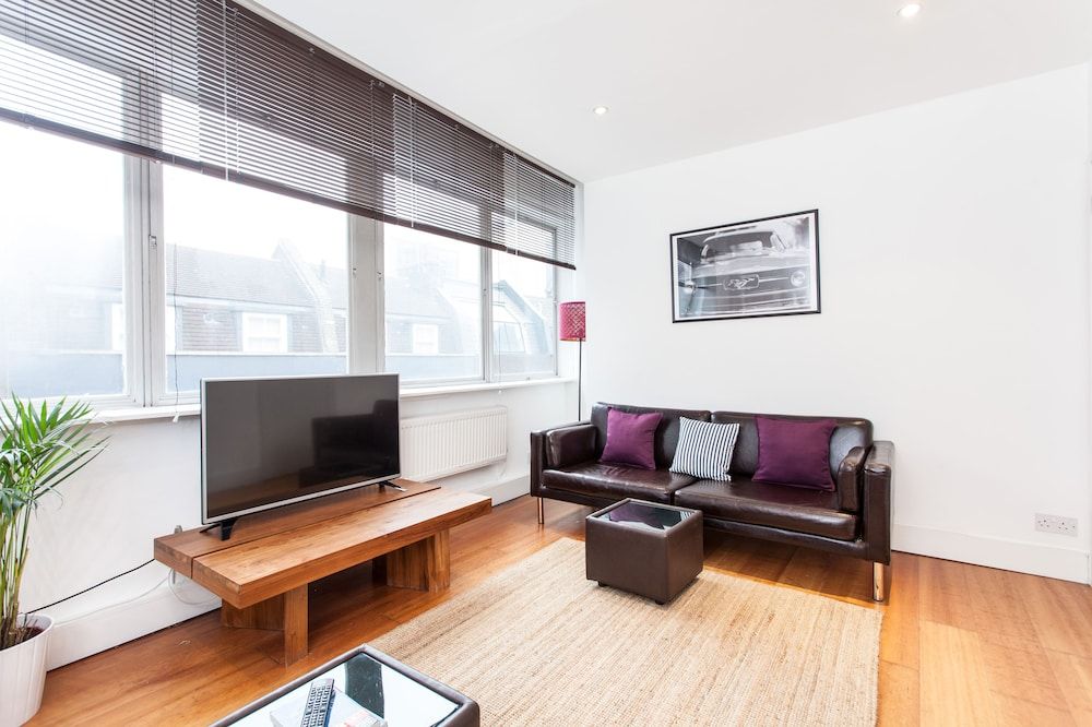 undefined Spacious Apartment Berwick St &Oxford St 7