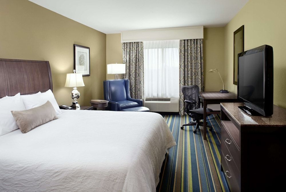 Hilton Garden Inn Texarkana Room, 1 King Bed, Accessible