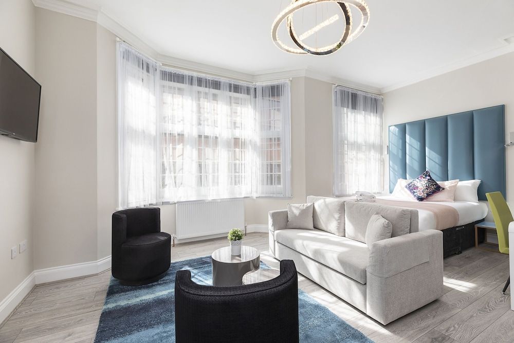 Luxurious Air Conditioned Apt High Street Kensington Luxury Studio, Ensuite 30