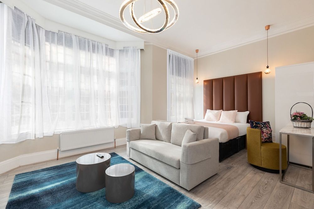 Luxurious Air Conditioned Apt High Street Kensington Luxury Studio, Ensuite 5