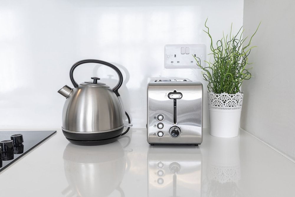 undefined Luxurious Air Conditioned Apt High Street Kensington 2