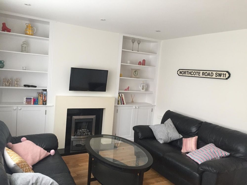 2 Bedroom Flat in Heart of Battersea near Station Apartment (2 Bedrooms) 12
