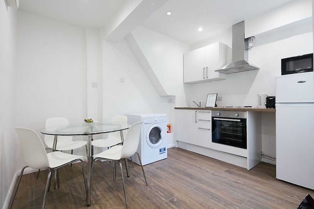 undefined Charmstay Apartments 3