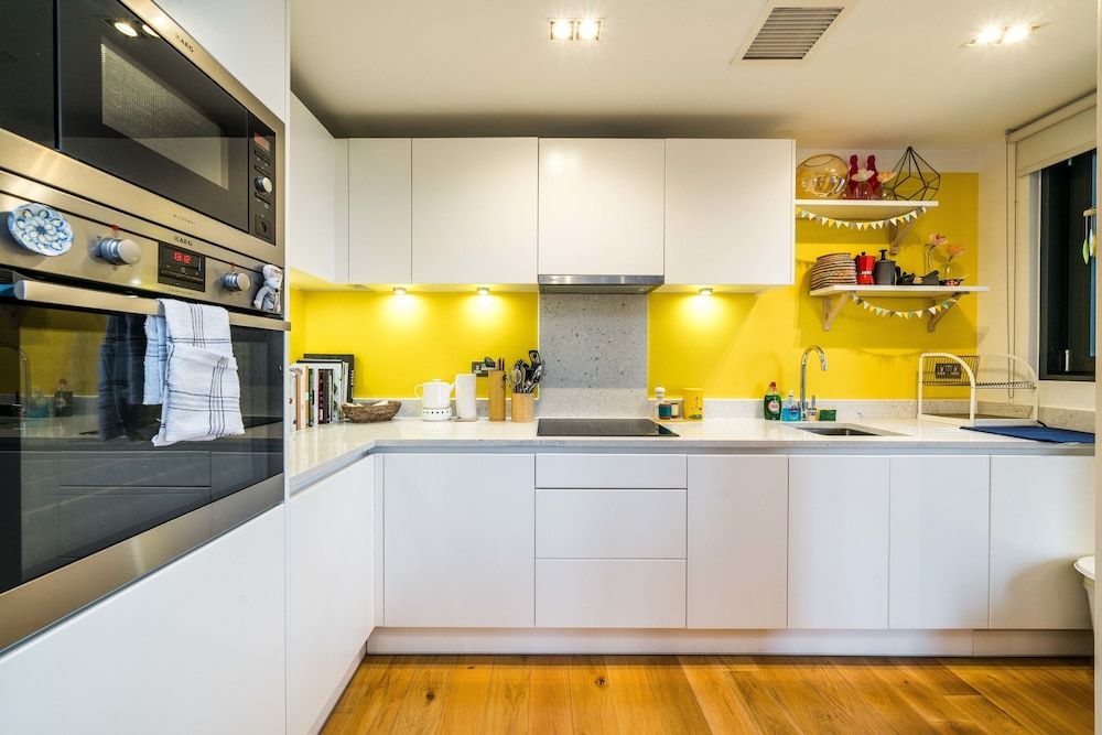 undefined Neumann 10