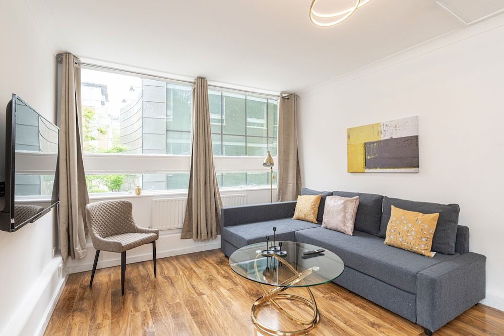 Lovely Apartments in Landward Court Deluxe Apartment, Private Bathroom, City View 15