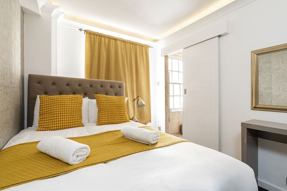 Elegant 3 Bedrooms Apartment Near Hyde Park & Oxford St Superior Apartment, Ensuite, City View 8