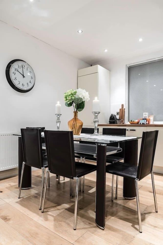 undefined Old Compton Street Apartments 7