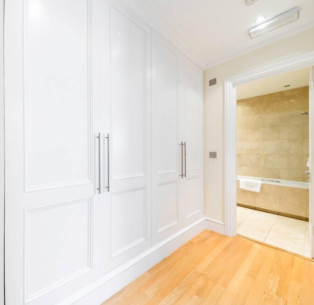 Upper Berkeley Street Flats Lovely 2 Bed 2 Bath in Marble Arch 17