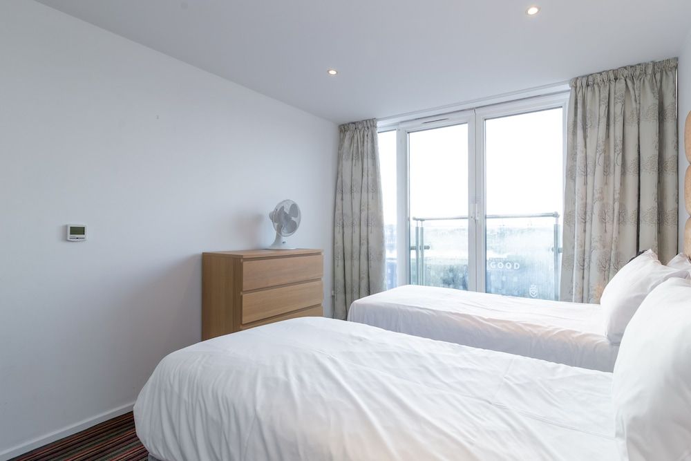 Kenny Apartment  Austin David Apartments Two- Bedroom Apartment 16