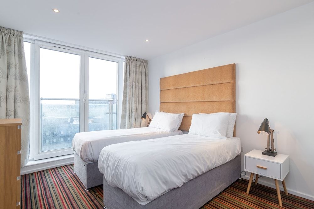 Kenny Apartment  Austin David Apartments Two- Bedroom Apartment 15