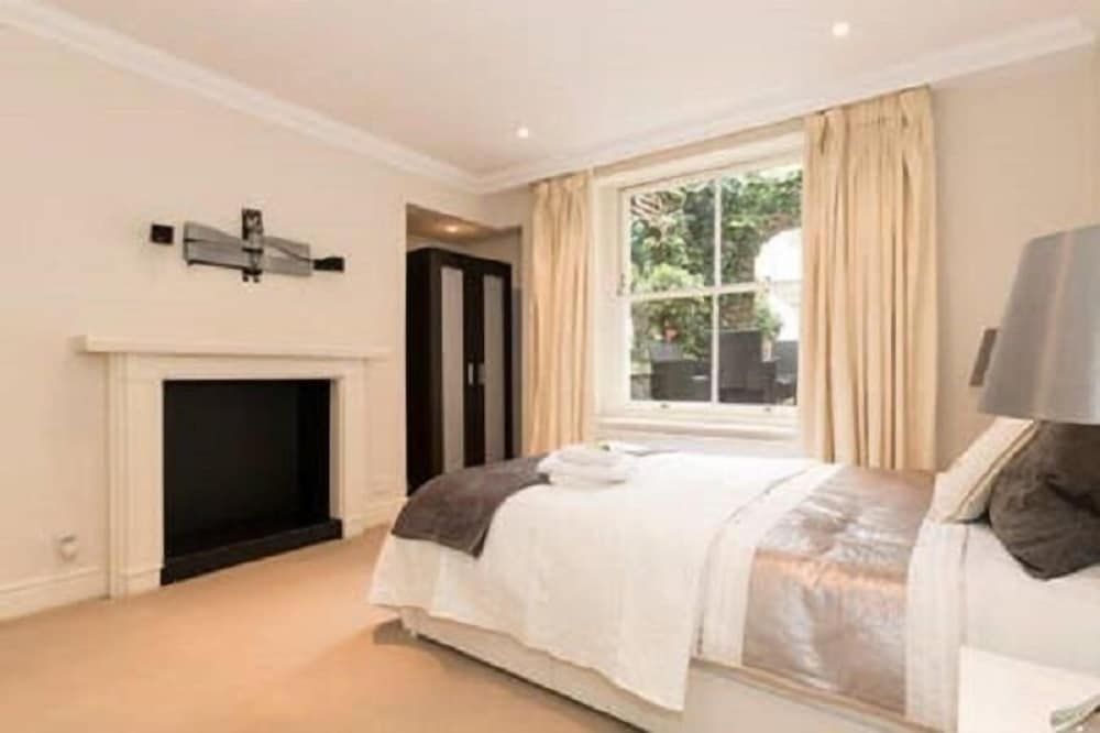 undefined 55 Lower Belgrave 6