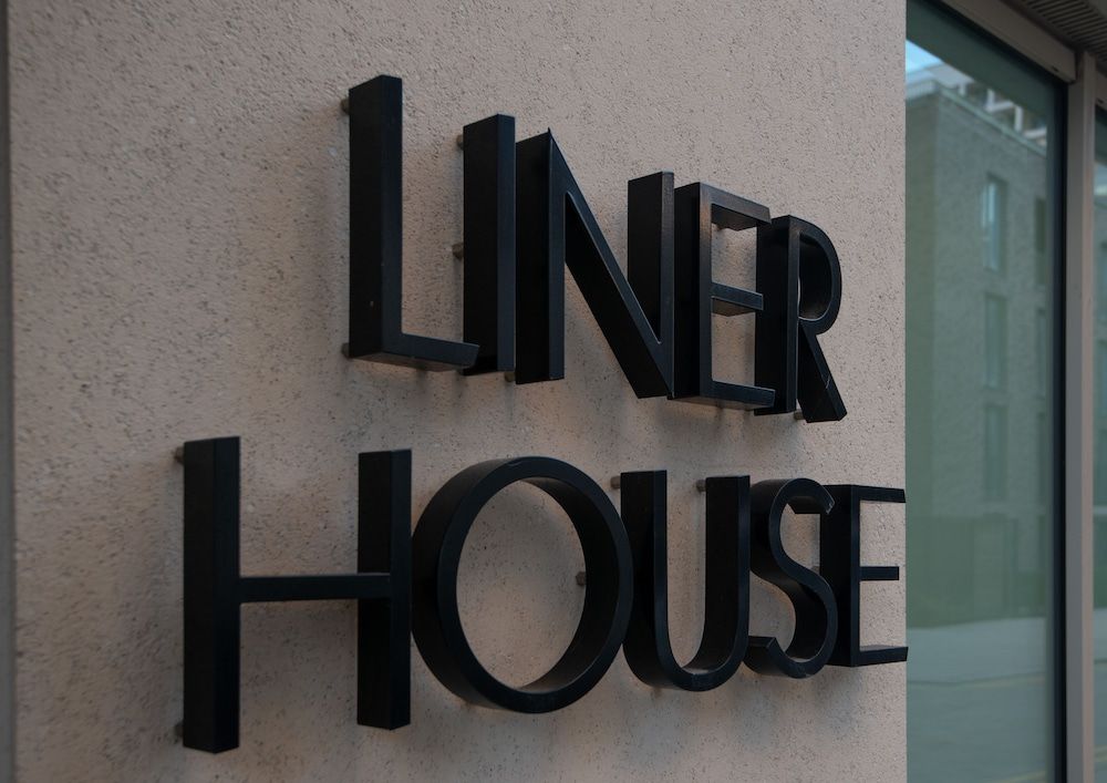 undefined Amazing Apart. -City Airport and Excel 2