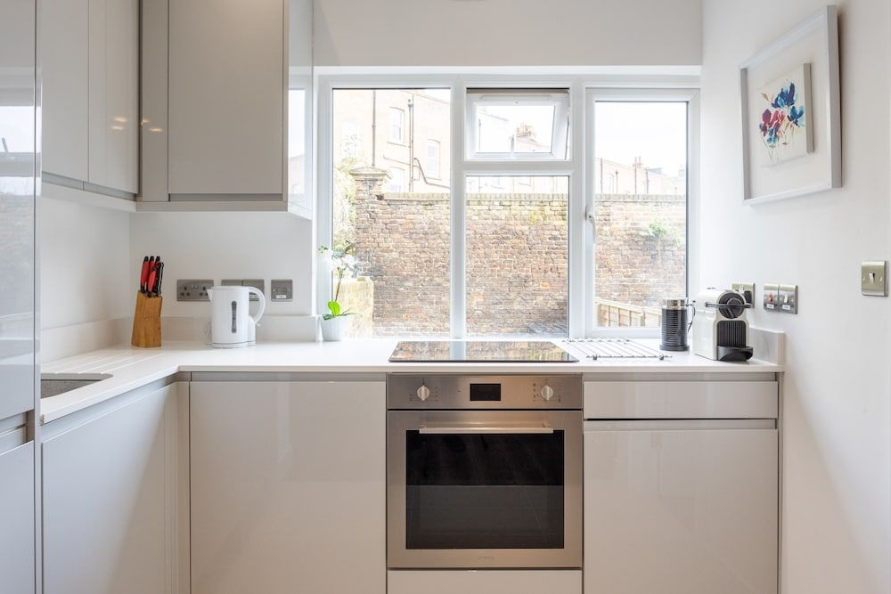 undefined Chalk Farm Artist's Apartment Camden 6