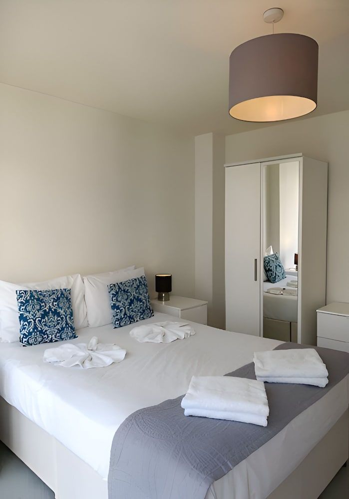 undefined Still Life Old Street 3