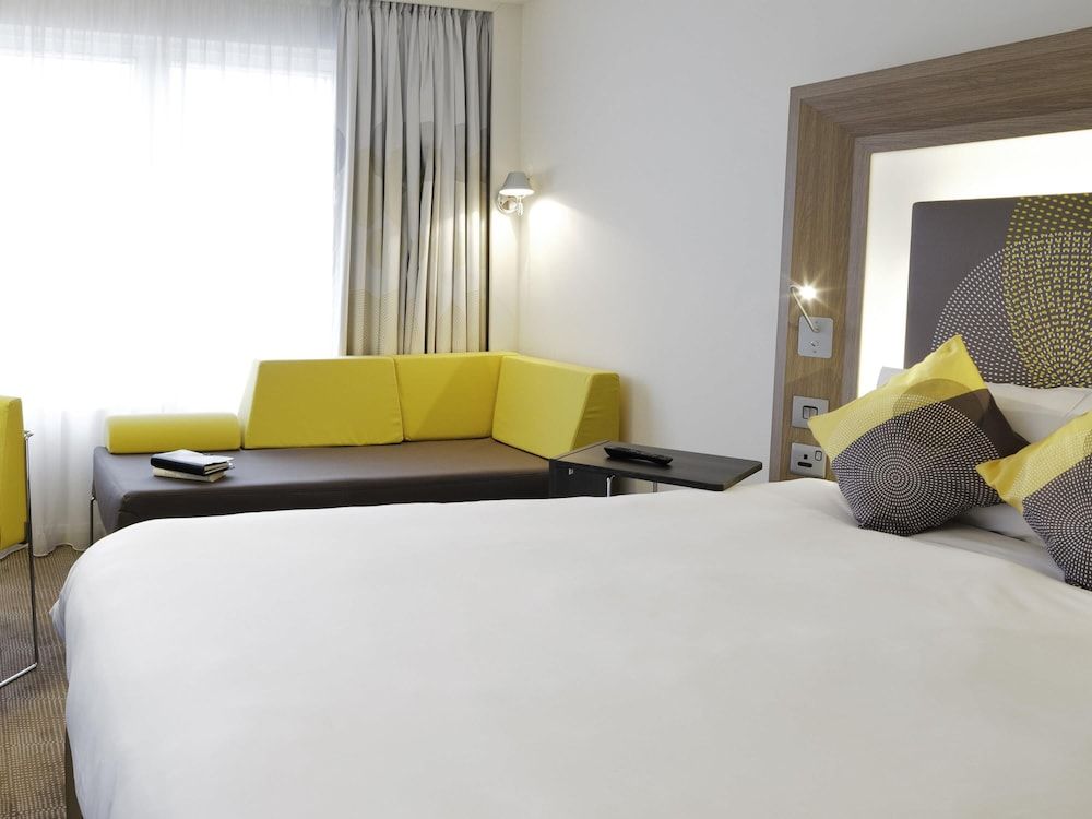 Superior Room, 1 Queen Bed with Sofa bed