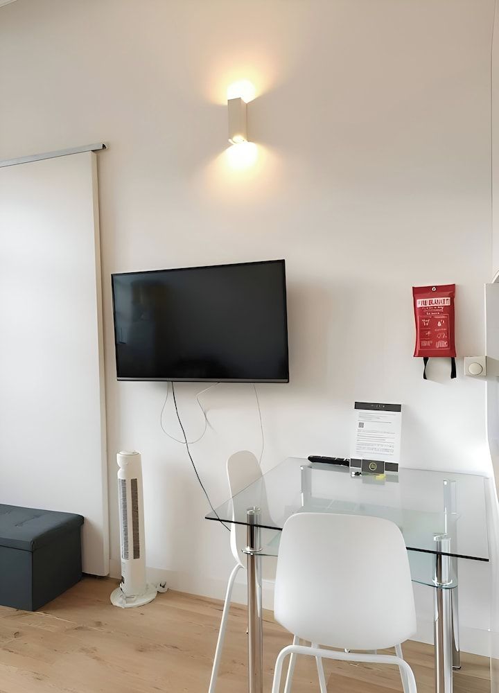 undefined Still Life Chancery Lane 9