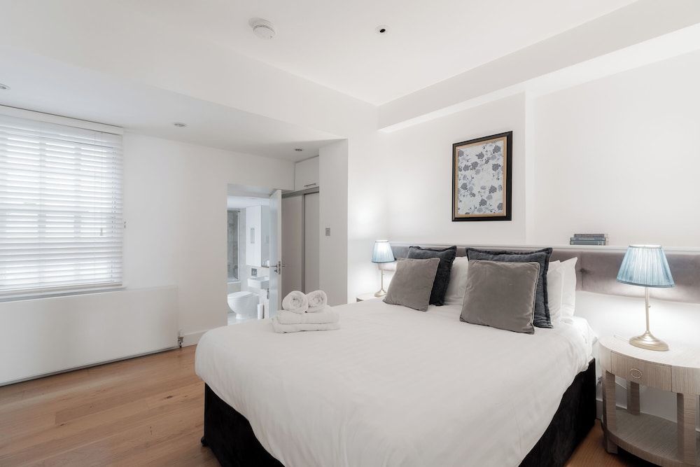 Covent Garden by Excel Apartments Deluxe Apartment 2