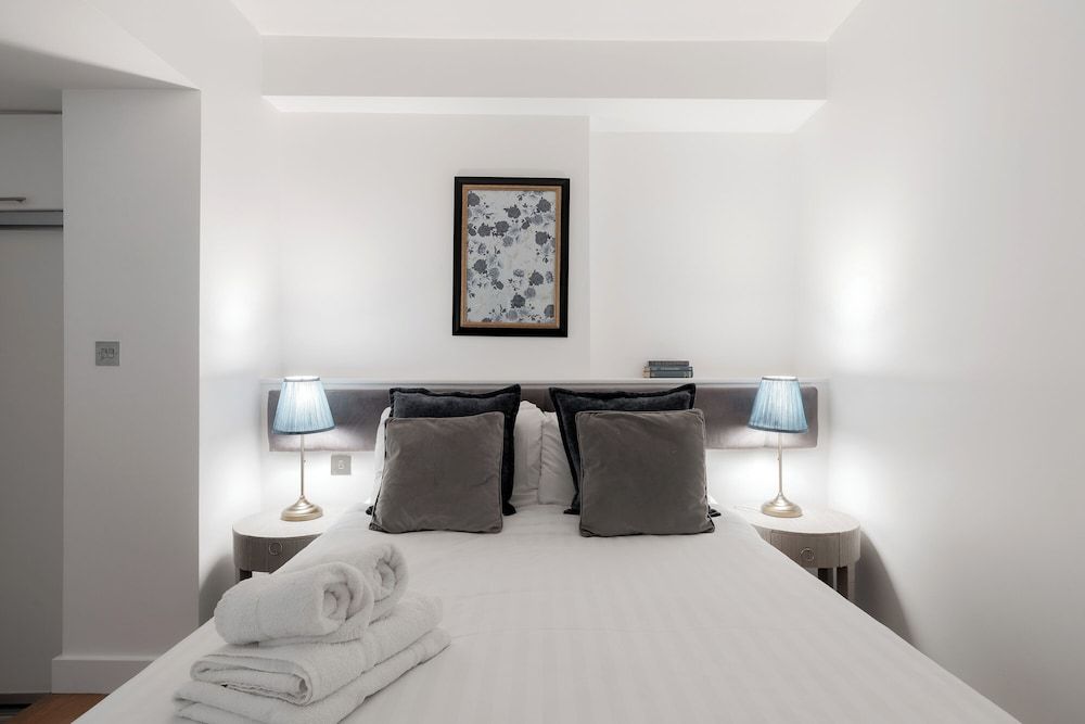 Covent Garden by Excel Apartments Deluxe Apartment 3