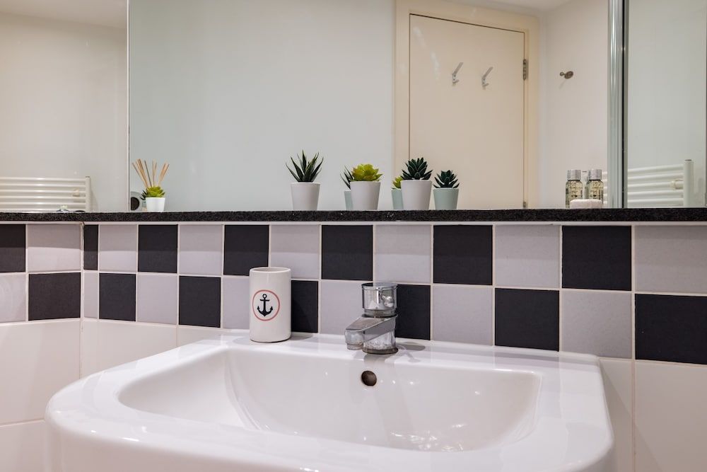 The Aldgate Apartments Comfort Apartment 18