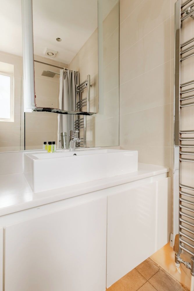 Soho by Excel Apartments Design Apartment 16