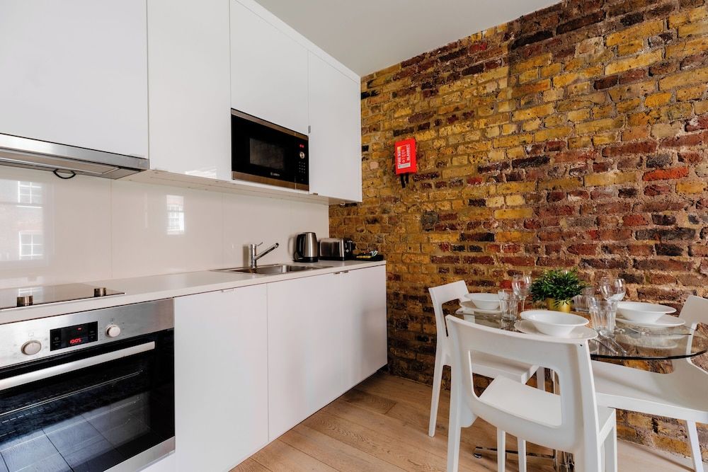 undefined Holborn by Excel Apartments 8