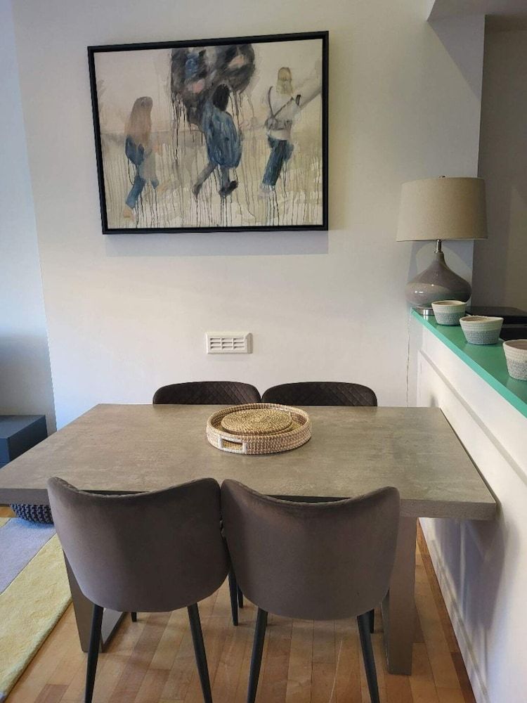 undefined Stylish 1 Bedroom Apartment in Belsize Park 4