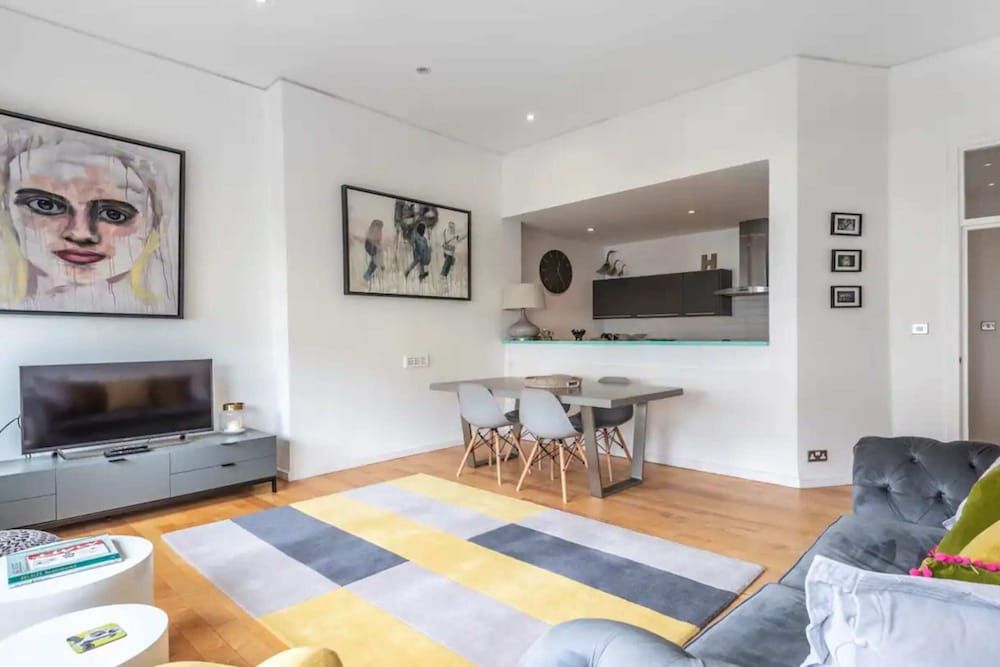undefined Stylish 1 Bedroom Apartment in Belsize Park 9