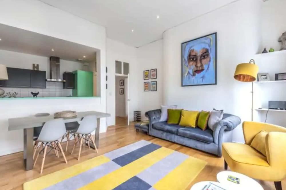 undefined Stylish 1 Bedroom Apartment in Belsize Park 10