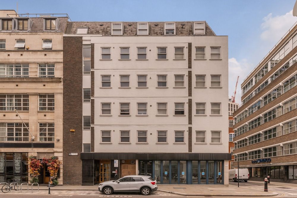 undefined 140 Minories