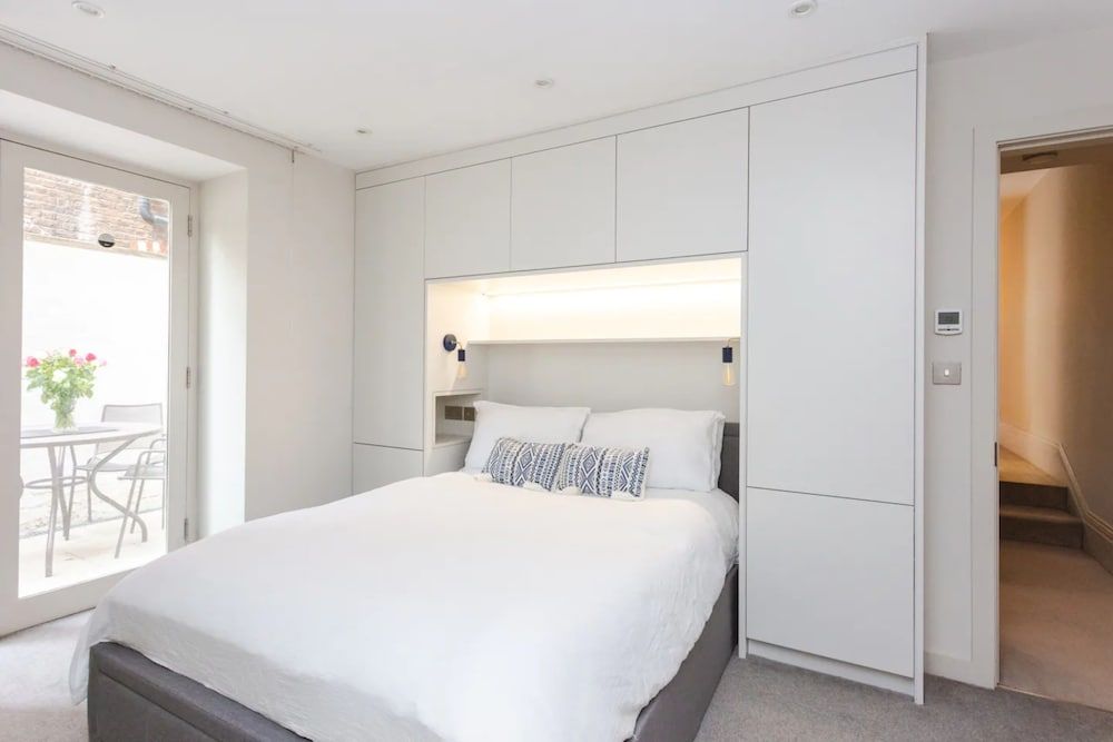undefined Modern 2 Bedroom Apartment Near Gloucester Road 4