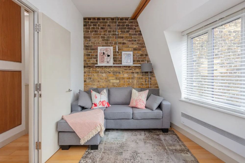 Stylish 1 Bedroom Apartment Near Northcote Road Basic Apartment, 1 King Bed 10