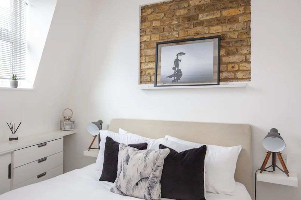 undefined Stylish 1 Bedroom Apartment Near Northcote Road 3