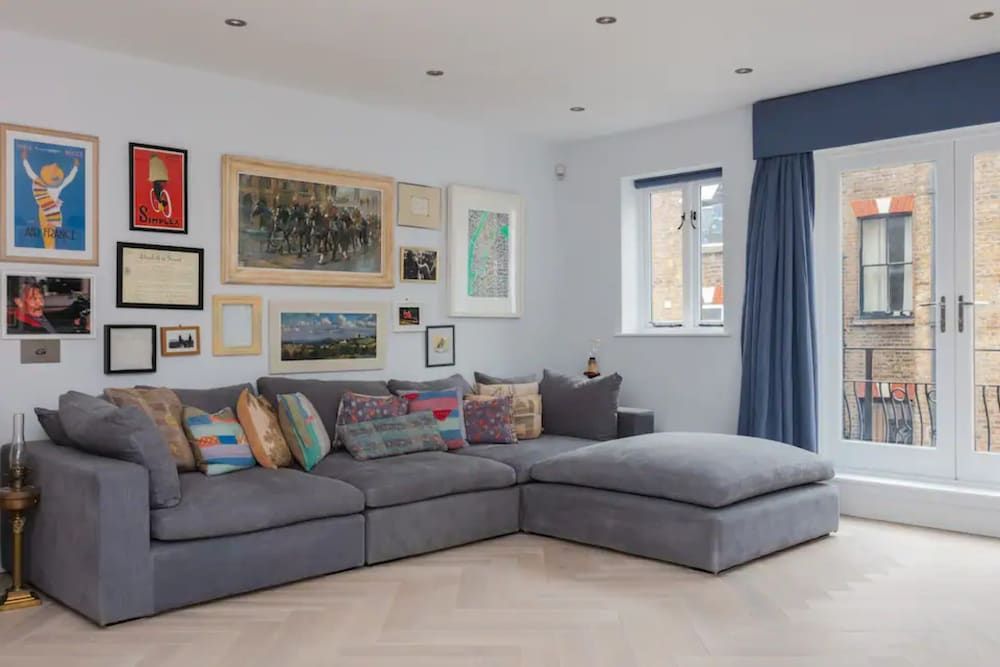 Contemporary 2 Bedroom House in Vibrant Shepherds Bush Basic House, Multiple Beds 13