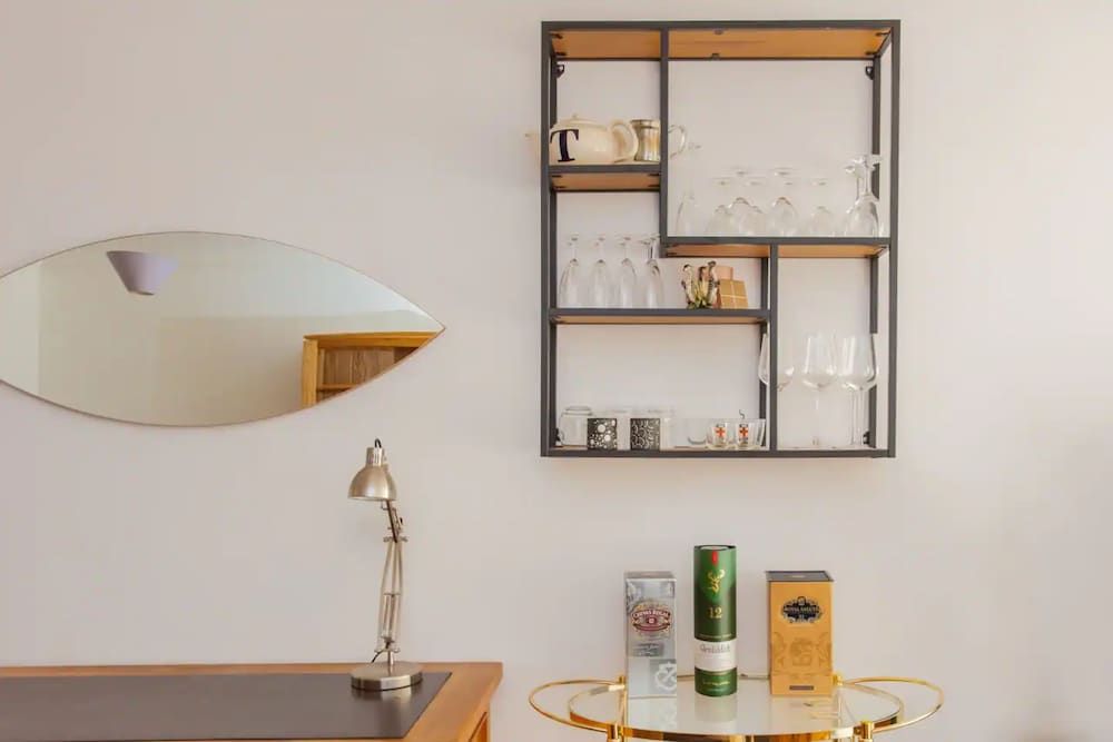 undefined Bright 2 Bedroom Apartment in Islington 2