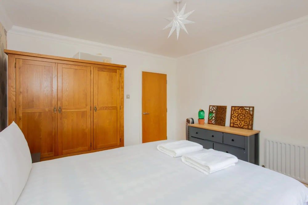 undefined Bright 2 Bedroom Apartment in Islington 5