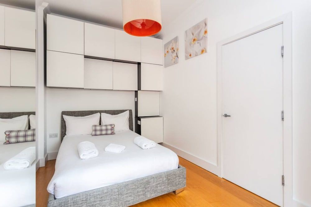 undefined Homely 1 Bedroom Apartment in the Heart of Vibrant Camden 9