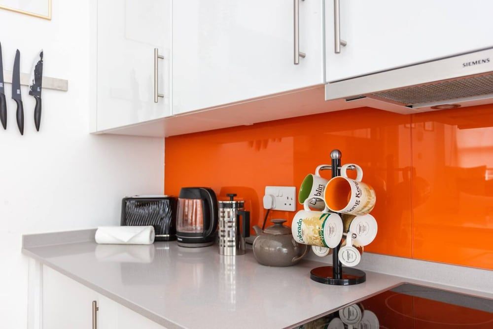 Homely 1 Bedroom Apartment in the Heart of Vibrant Camden Basic Apartment, 1 Double Bed with Sofa bed 9