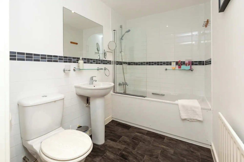 Bright & Airy 1 Bedroom Apartment in Trendy Peckham Basic Apartment, 1 Queen Bed with Sofa bed 13