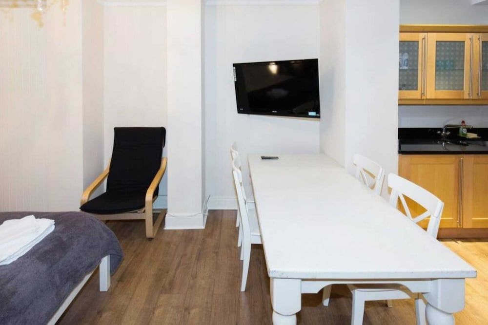 undefined Spacious Studio Near Trendy Shoreditch 5