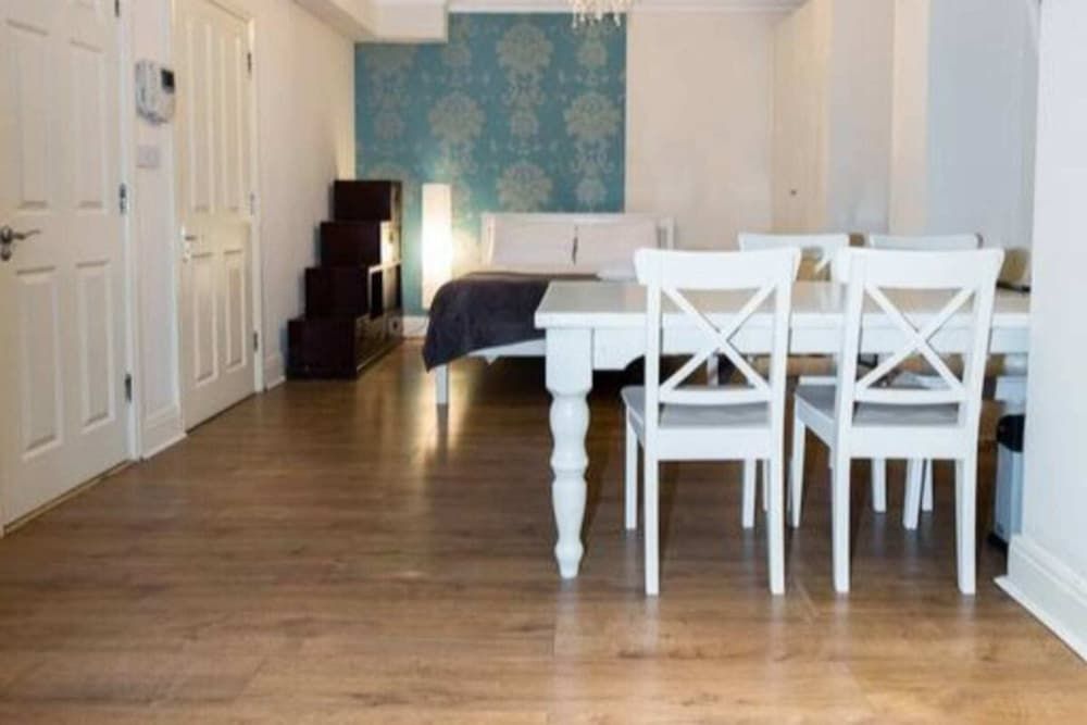 undefined Spacious Studio Near Trendy Shoreditch 4