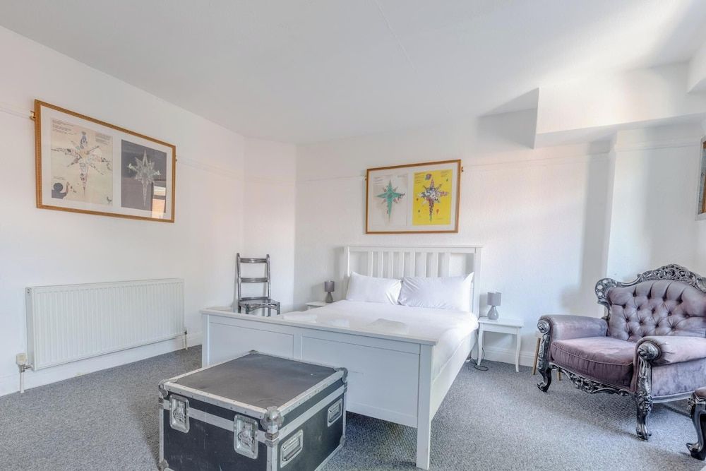 Trendy 1 Bedroom Apartment in Kings Cross Basic Apartment, 1 Queen Bed 5