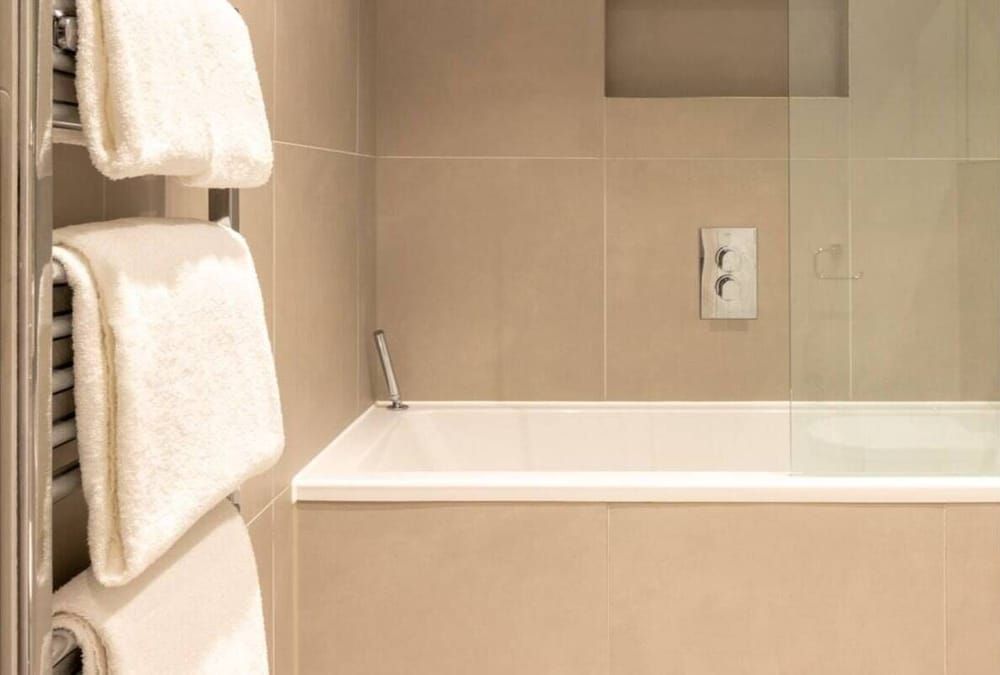 undefined The Aurora's Nest - Lovely 3bdr With Balcony and Study Room