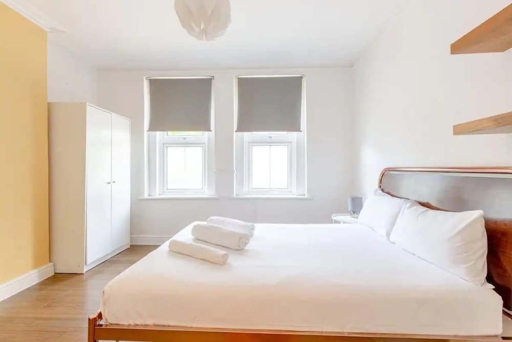 undefined Spacious 2 Bedroom in Gorgeous Camberwell With Garden 9