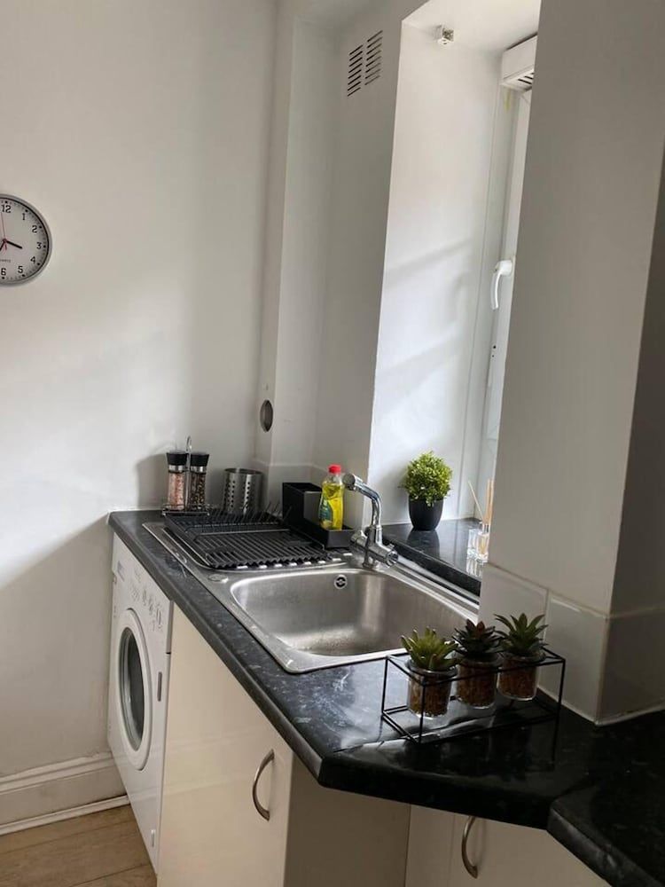 Lovely 1-bed Apartment in London - View of Shard Apartment 10