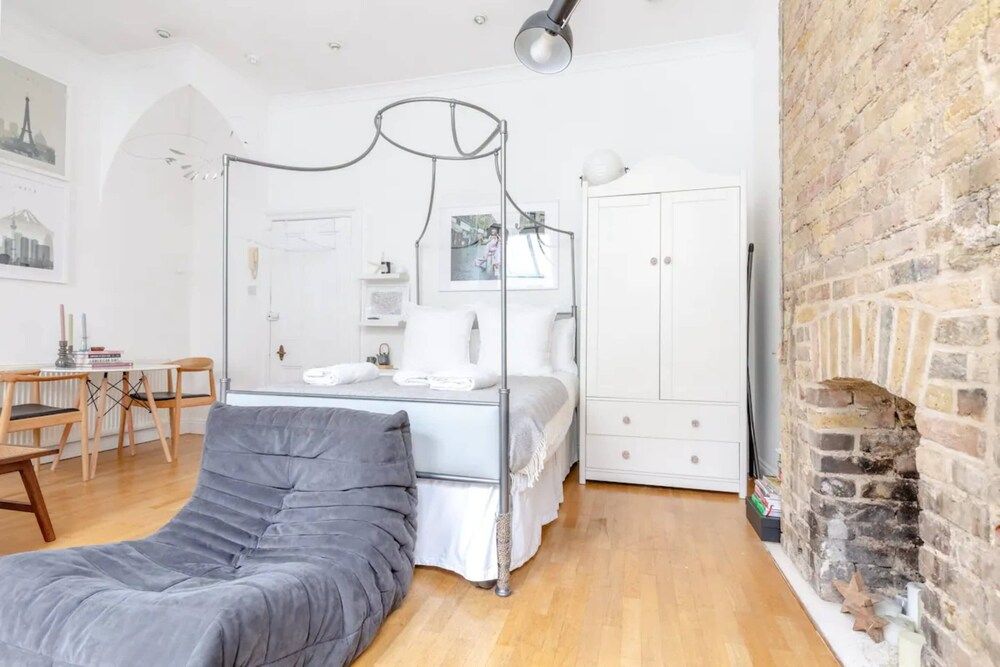 undefined Cosy 1 Bedroom Apartment in West Kensington 6