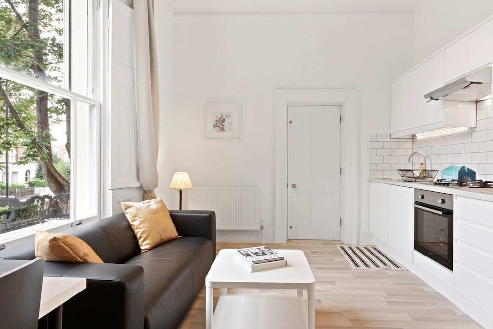 Elegant 1 Bedroom Apartment in Brixton Basic Apartment, 1 Double Bed 20