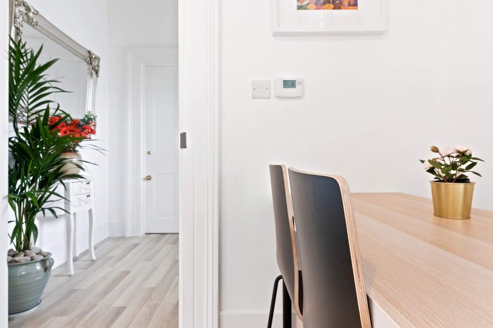 Elegant 1 Bedroom Apartment in Brixton Basic Apartment, 1 Double Bed 21