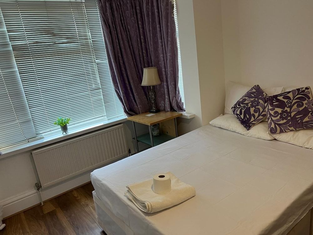 undefined Lovely Studio Flat in London 8