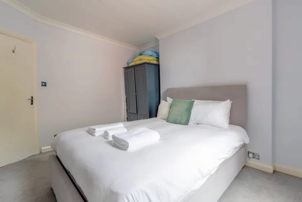 undefined Cosy 1 Bedroom Apartment in North Maida Vale 2