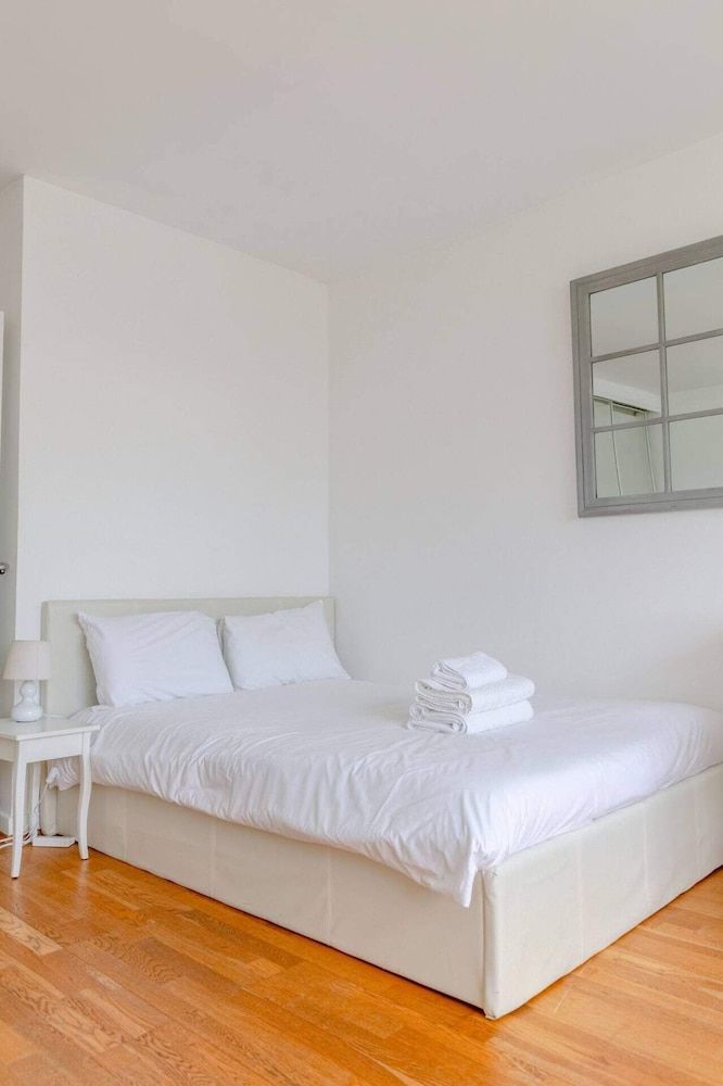 undefined Bright 1 Bedroom Apartment in Between Fulham and Chelsea 4